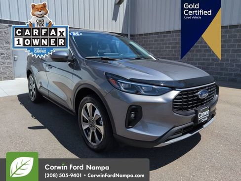 Used 2025 Ford Escape Platinum AWD/4WD image 1