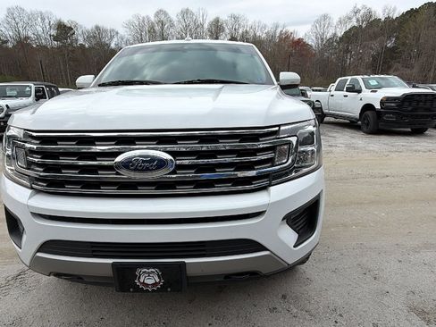 Used 2019 Ford Expedition XLT w/ Equipment Group 202A image 3