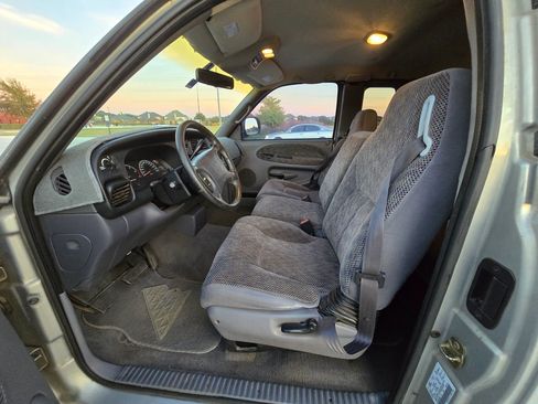 Used 1998 Dodge Ram 2500 Truck 2WD Quad Cab image 20
