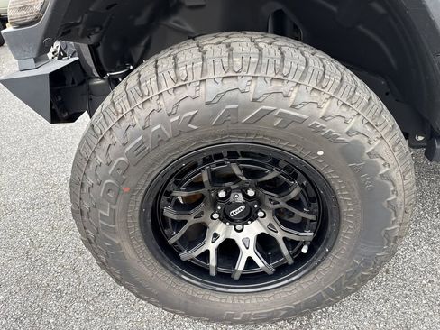 Used 2022 Jeep Wrangler Unlimited Rubicon image 11