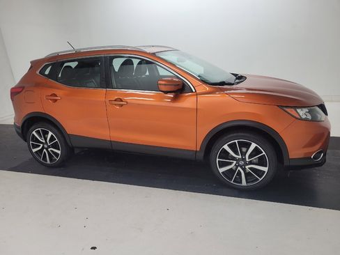 Used 2017 Nissan Rogue Sport SL w/ SL Premium Package AWD/4WD image 11