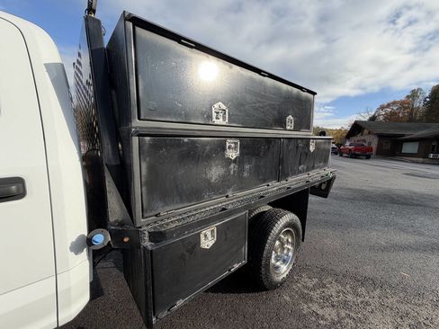Used 2021 Ford F350 XL w/ Power Equipment Group image 12