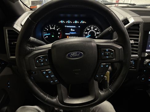 Used 2015 Ford F150 XLT w/ Equipment Group 302A Luxury image 18