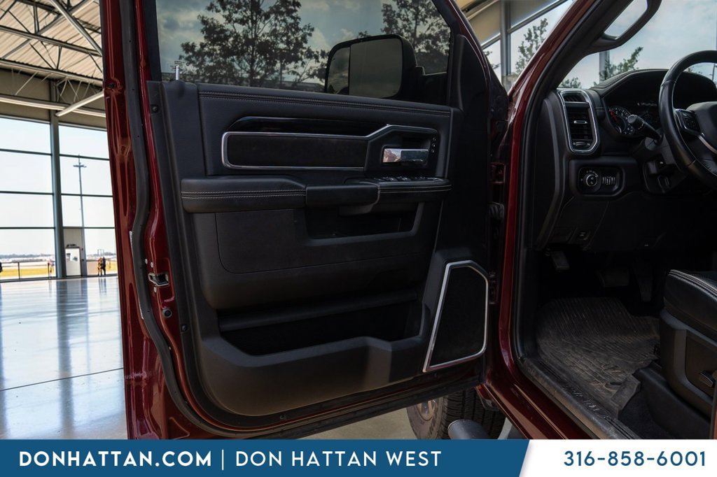 Used 2022 RAM 2500 Laramie w/ Night Edition AWD/4WD image 17