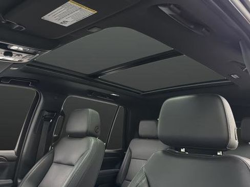 Used 2021 Chevrolet Tahoe Z71 AWD/4WD image 12