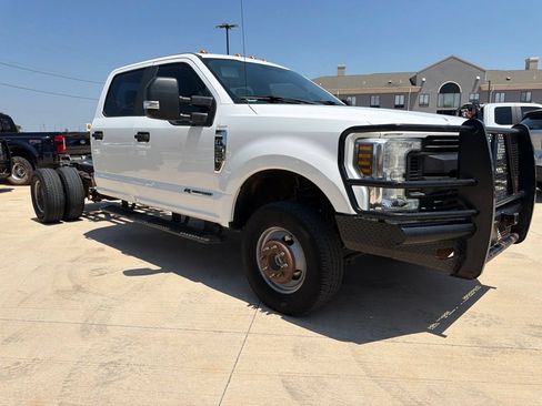 Used 2019 Ford F350 XL w/ Power Equipment Group AWD/4WD image 1