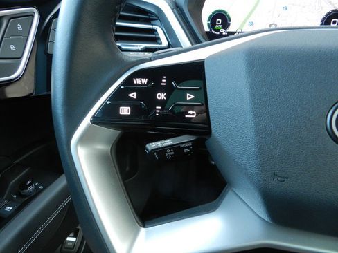 Used 2024 Audi Q4 e-tron Premium Plus w/ Premium Plus image 29