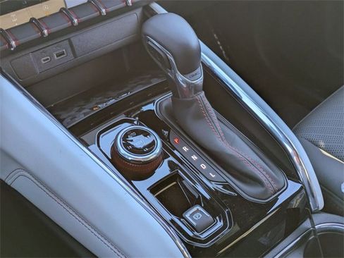 Used 2023 GMC Canyon AT4X image 23