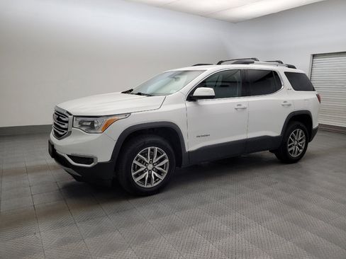 Used 2019 GMC Acadia SLE AWD/4WD image 2