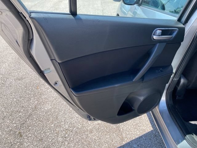 Used 2011 MAZDA MAZDA3 i Touring FWD image 20
