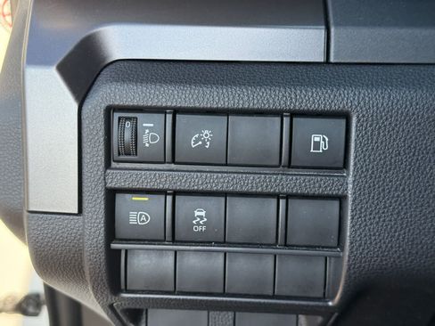 Used 2025 Toyota 4Runner SR5 AWD/4WD image 16