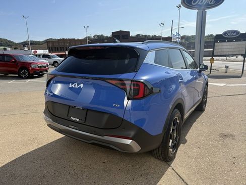 New 2026 Kia Sportage EX w/ EX Panorama Roof Package image 7