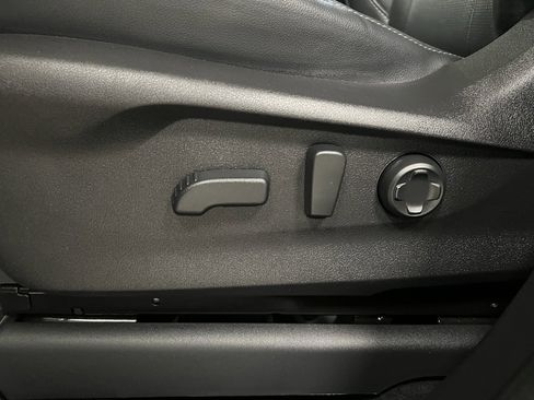 Used 2023 Subaru Ascent Touring image 24