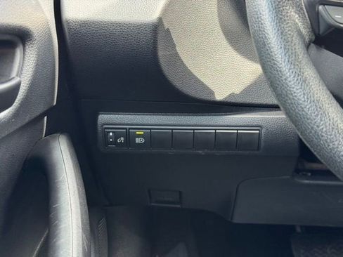 Certified 2025 Toyota Corolla LE FWD image 29
