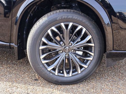 New 2026 Nissan Rogue Platinum image 18