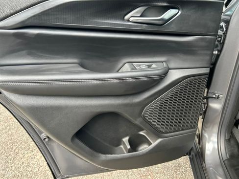 New 2025 Jeep Grand Cherokee Altitude image 22