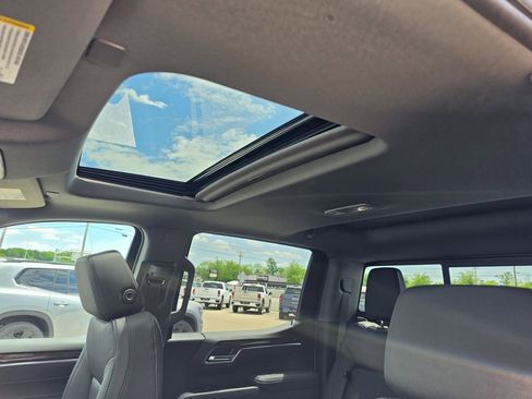 New 2026 GMC Sierra 1500 Elevation w/ Elevation Premium Package AWD/4WD image 8
