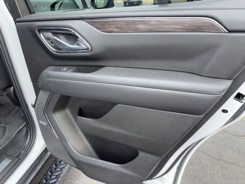 Used 2023 Chevrolet Tahoe Z71 w/ Z71 Off-Road Package image 14