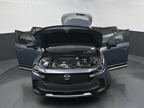 Certified 2025 MAZDA CX-50 Meridian Edition w/ Weather Package AWD/4WD image 39