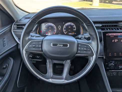 Used 2021 Jeep Grand Cherokee L Limited image 16