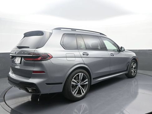Used 2026 BMW X7 xDrive40i w/ M Sport Package AWD/4WD image 7
