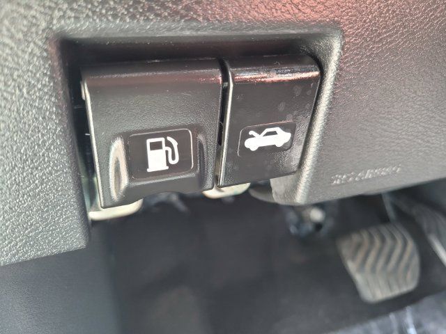 Certified 2024 Nissan Versa SR w/ Trunk Package FWD image 19