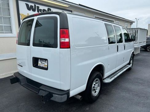 Used 2023 Chevrolet Express 2500 w/ Driver Convenience Package image 7