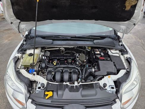 Used 2013 Ford Focus SE FWD image 9