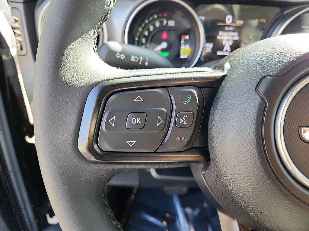 Used 2023 Jeep Wrangler Unlimited AWD/4WD image 20