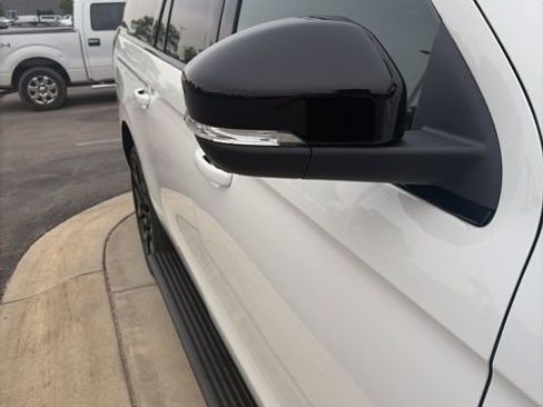 New 2026 Ford Expedition Max Platinum AWD/4WD image 10