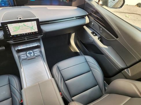 New 2026 Lincoln Nautilus Premier w/ Equipment Group 102A AWD/4WD image 12
