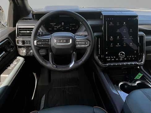 New 2026 GMC Yukon XL AT4 w/ AT4 Premium Package AWD/4WD image 18