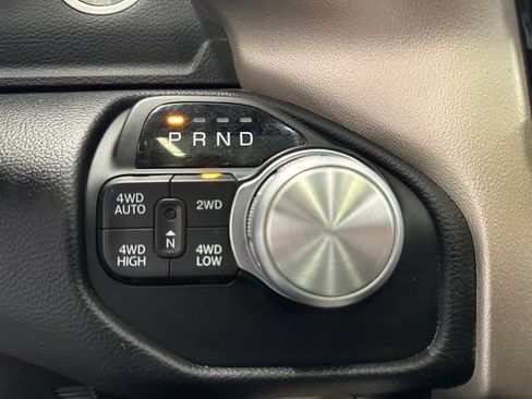 Used 2019 RAM 1500 Laramie AWD/4WD image 36