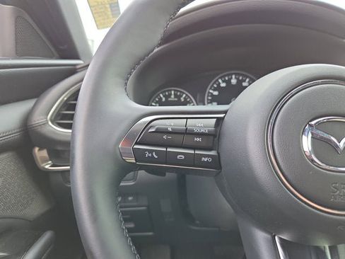 Used 2025 MAZDA MAZDA3 Hatchback w/ Appearance Package image 24