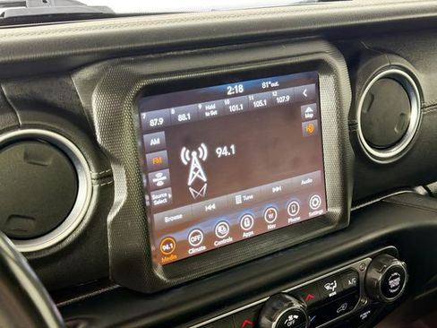 Used 2021 Jeep Wrangler Unlimited Sahara w/ Uconnect 4C Nav & Sound Group AWD/4WD image 15