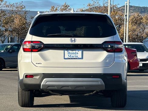 New 2025 Honda Pilot EX-L image 5