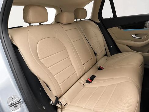 Used 2017 Mercedes-Benz GLC 300 w/ Premium 3 Package image 24