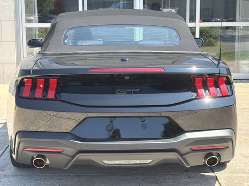 Used 2024 Ford Mustang GT Premium RWD image 7