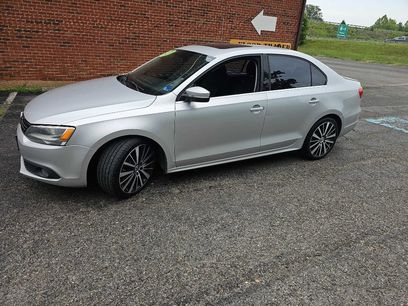 Used 2011 Volkswagen Jetta SEL
