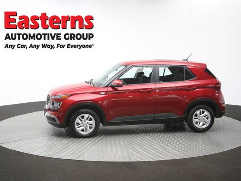 Used 2025 Hyundai Venue SE FWD image 57