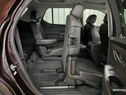Used 2020 Chevrolet Traverse Premier w/ LPO, Floor Liner Package FWD image 22