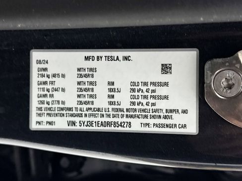 Used 2024 Tesla Model 3 Long Range RWD image 39