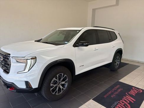 Used 2024 GMC Acadia AT4 w/ Luxury Package AWD/4WD image 1