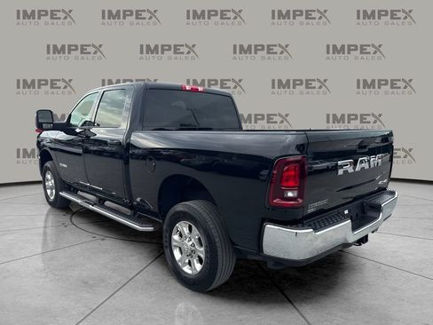 Used 2026 RAM 2500 Big Horn AWD/4WD image 3