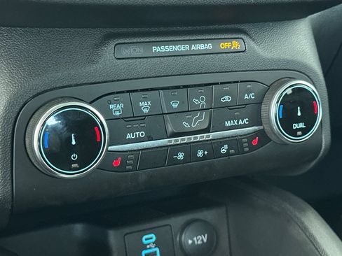 Certified 2023 Ford Escape Active AWD/4WD image 22