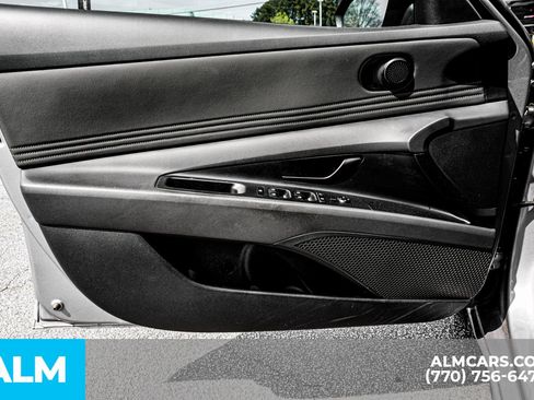 Used 2025 Hyundai Elantra Sport image 50