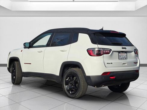 Used 2023 Jeep Compass Trailhawk image 8