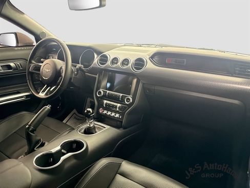 Used 2019 Ford Mustang GT Premium w/ GT Performance Package RWD image 30