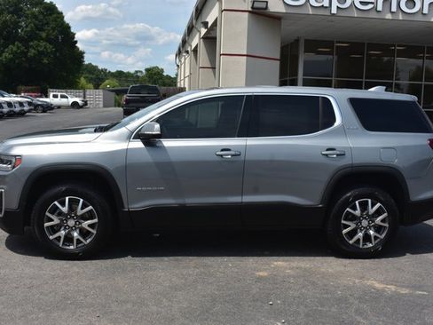 Used 2023 GMC Acadia SLE FWD image 9