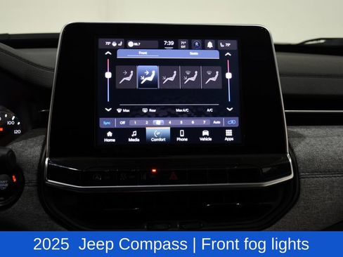 Used 2025 Jeep Compass Latitude w/ Sun & Sound Group AWD/4WD image 20